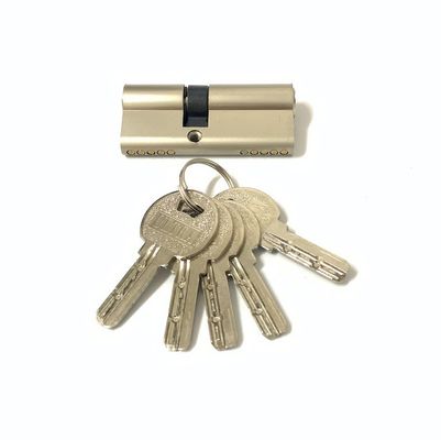 Op maat gemaakte dubbele slotcilinder zinklegering eurocilinder 70 mm met messing of ijzeren sleutel